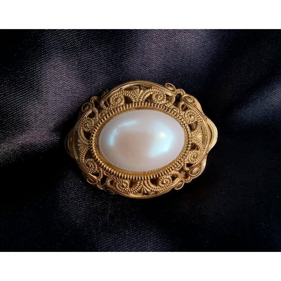 Vintage MIRIAM HASKELL 1950s Signed Faux Pearl Brooch Pin - Picture 4 of 6